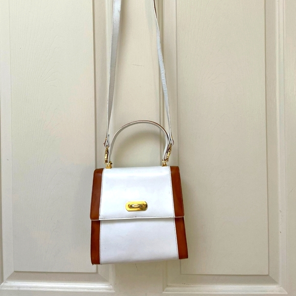 Vintage Bally Luxury Italian Leather Crossbody Bag - Picture 3 of 6